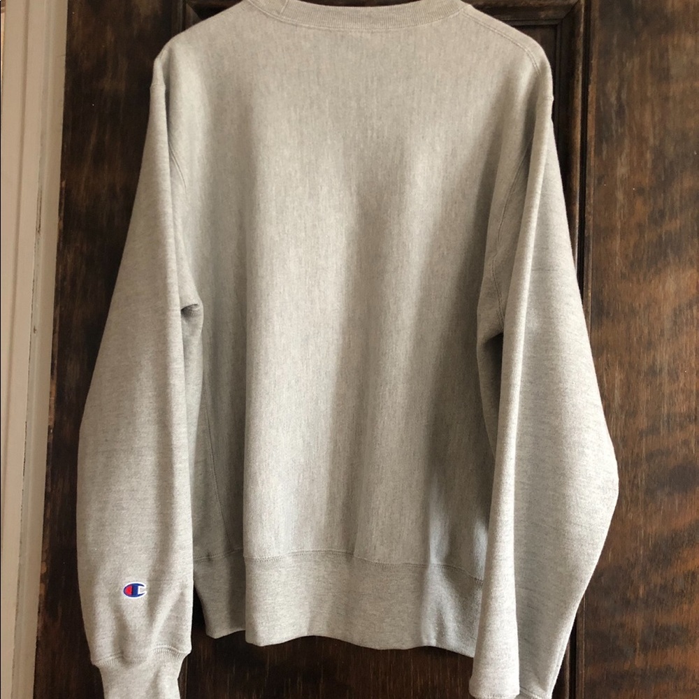 SOLD SOLD SOLD Champion Reverse Weave Sweatshirt - Picture 3 of 7